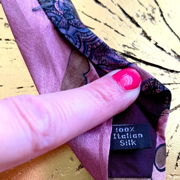 Zylos George Machado Men’s Tie. 100% Silk. Mauve Base w/ Brown & Purple Paisley - Picture 4 of 5